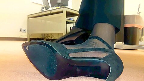 Office Lady Gets Her Black Heels And Feet In Nylon Stockings Filmed At