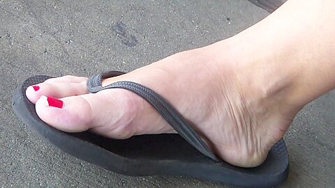 Voyeur Filming Attractive Amateur Candid Feet In Black Flip Flops...