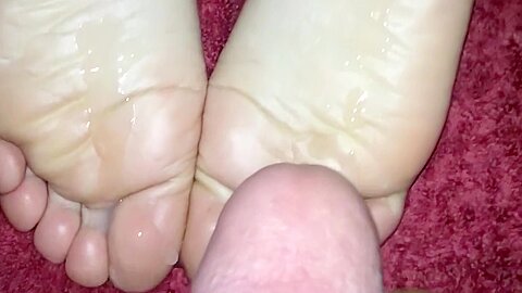 Cumming on my girlfriends sexy soles...
